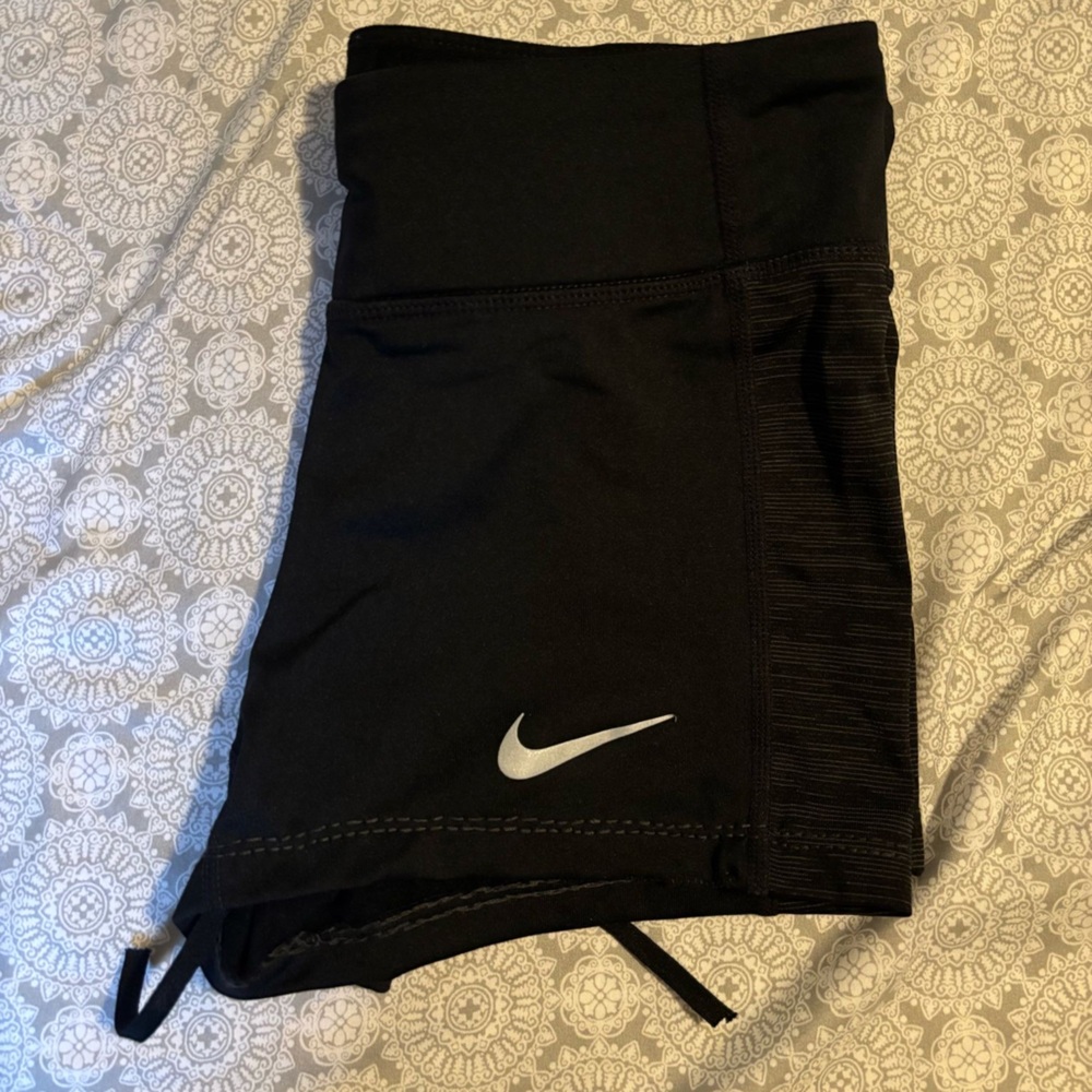 Nike Women's Black Shorts - Picture 2 of 3